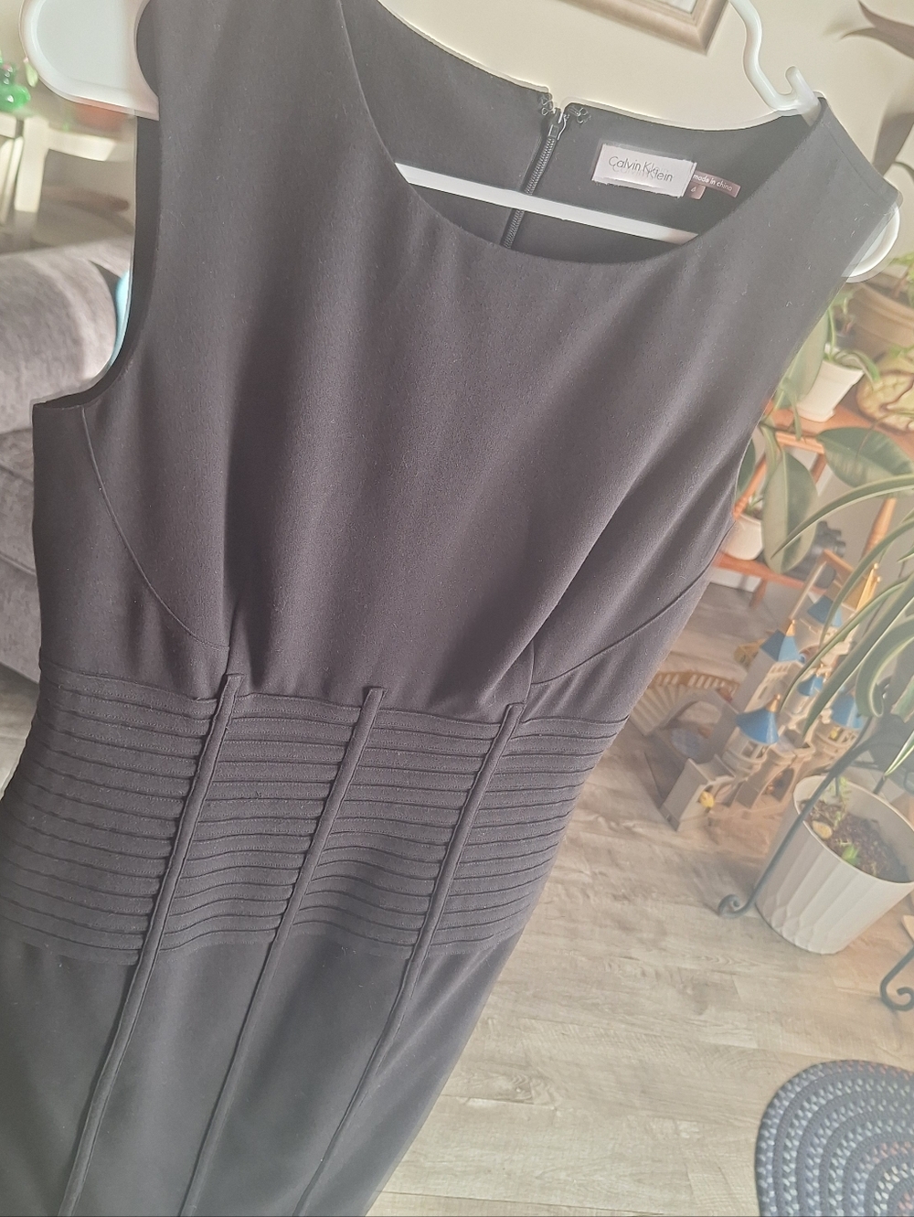 Calvin Klein Black Sleeveless Midi Sheath Dress Size 4